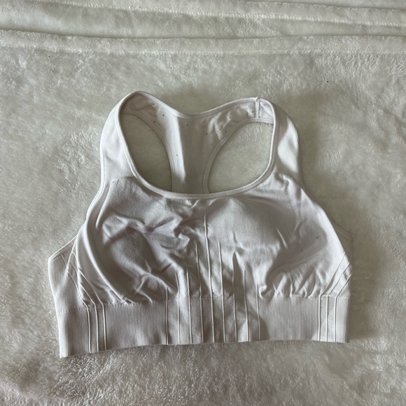 Champion Sports Bra - Picture 1 of 3